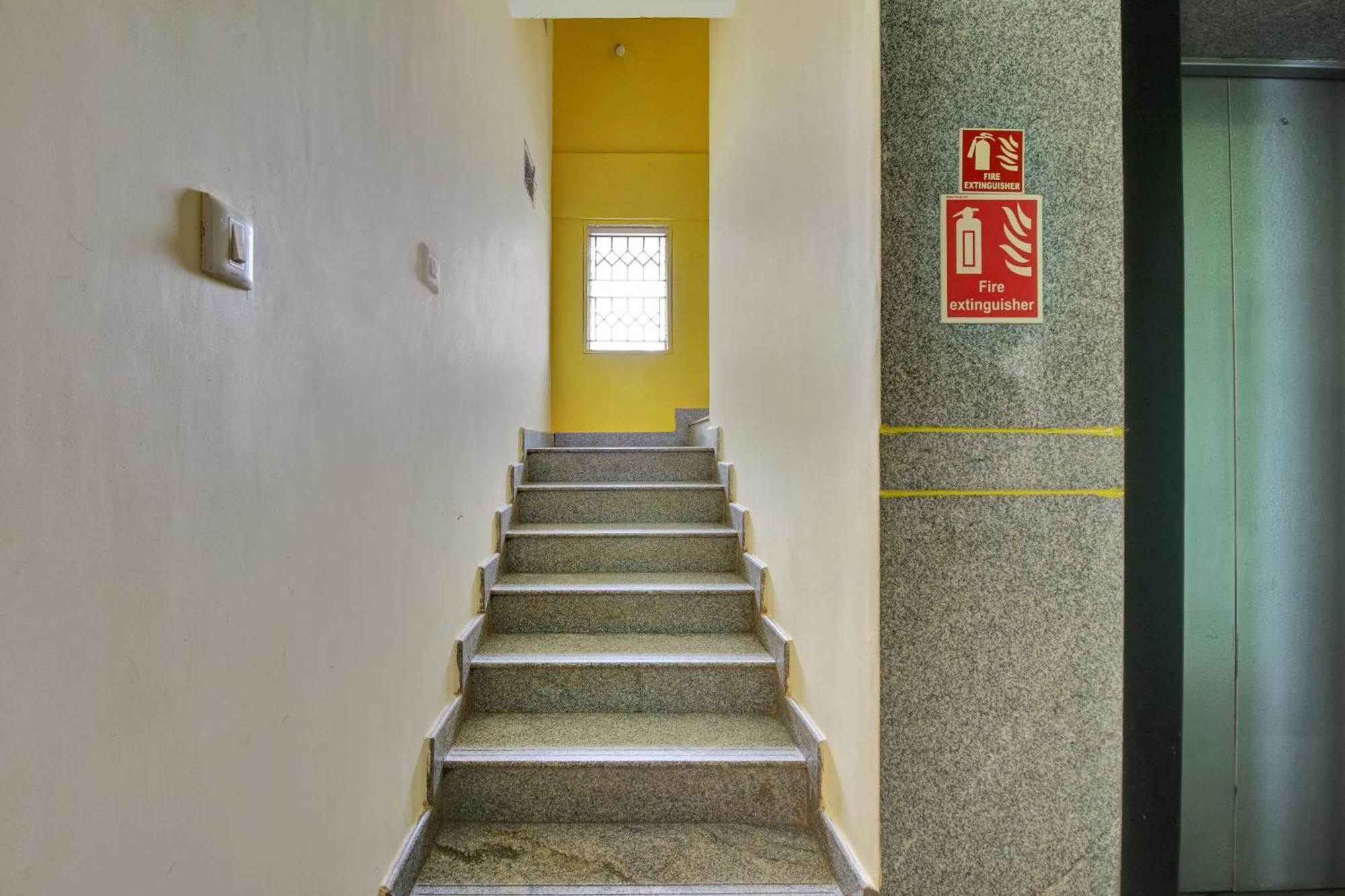 Hotel O Metro Inn Manyata Bangalore Eksteriør billede